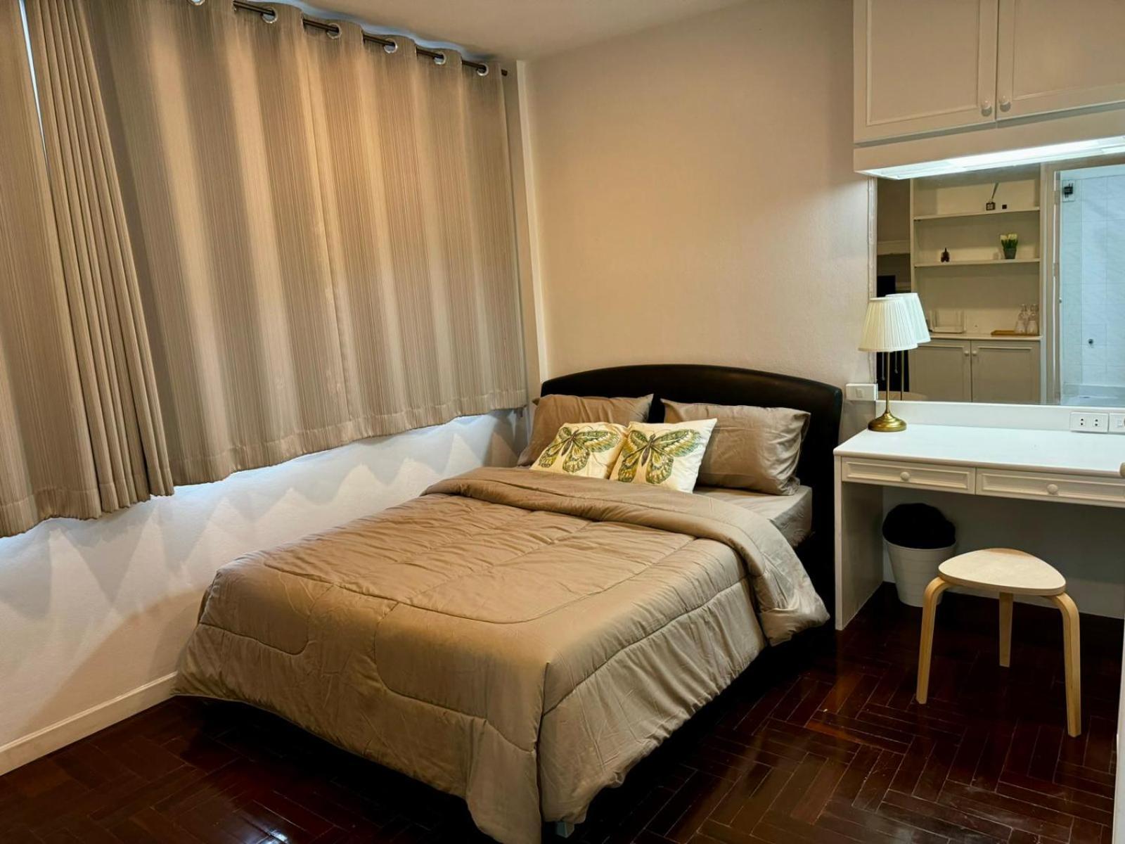 Comfy Crib Hostel 2 กรุงเทพมหานคร ภายนอก รูปภาพ