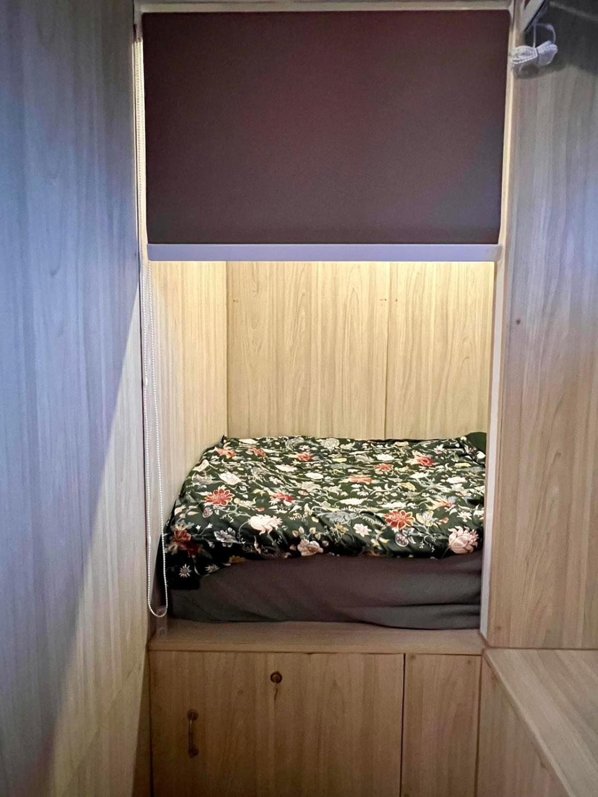 Comfy Crib Hostel 2 กรุงเทพมหานคร ภายนอก รูปภาพ