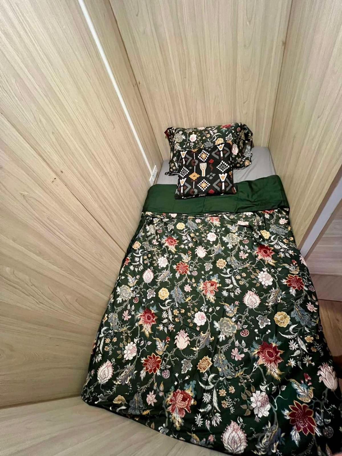 Comfy Crib Hostel 2 กรุงเทพมหานคร ภายนอก รูปภาพ