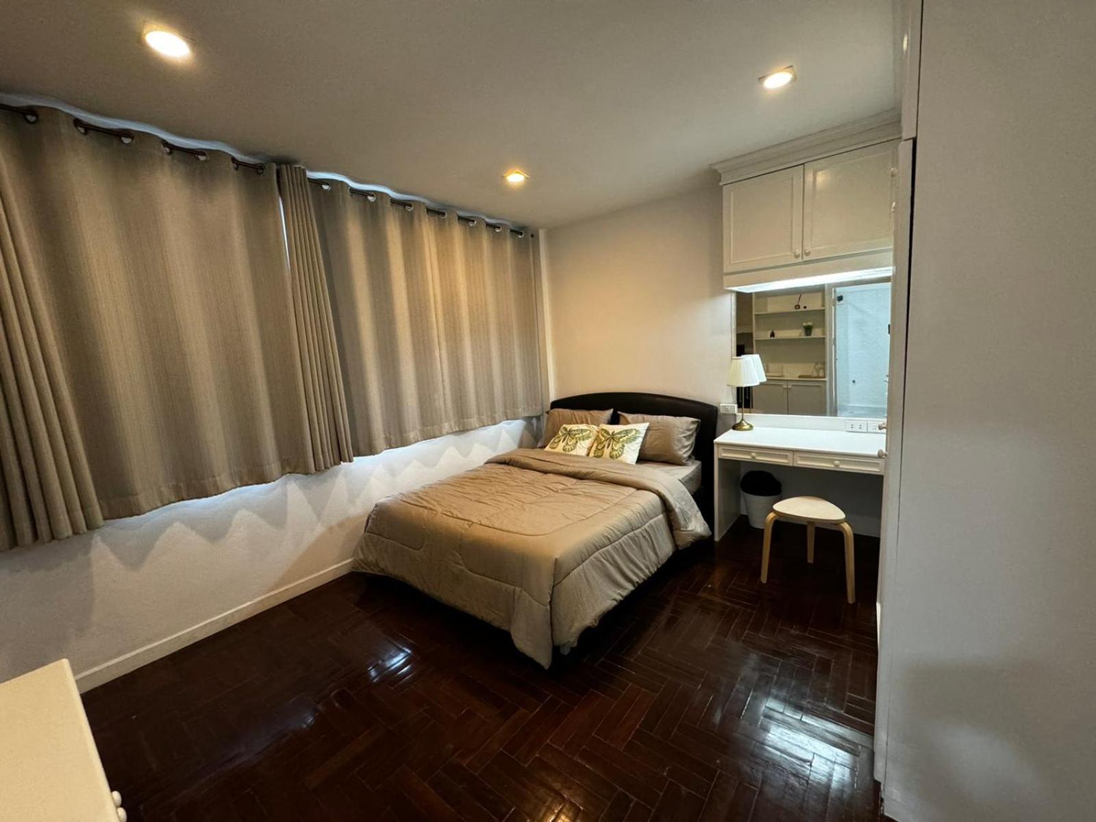 Comfy Crib Hostel 2 กรุงเทพมหานคร ภายนอก รูปภาพ