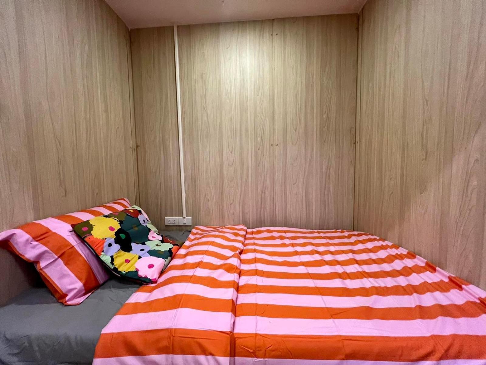 Comfy Crib Hostel 2 กรุงเทพมหานคร ภายนอก รูปภาพ